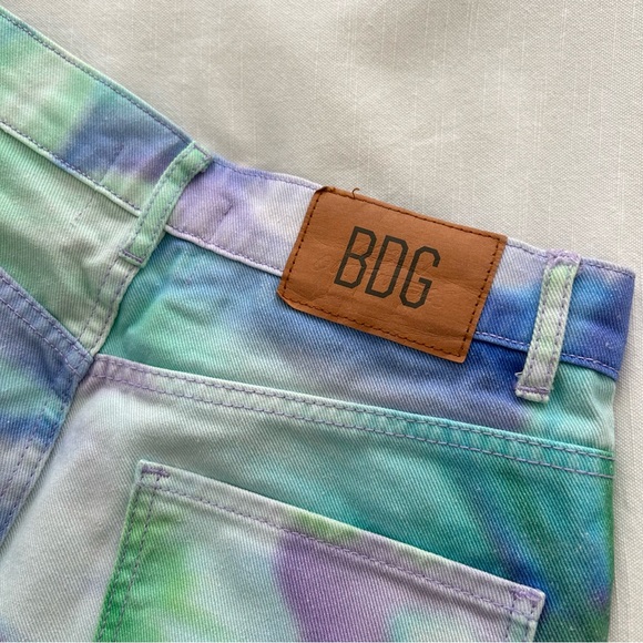 High Waisted Floral Tie Dye BDG Jean - Picture 8 of 8